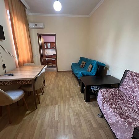 Apartment Merabi Batumi Exterior photo