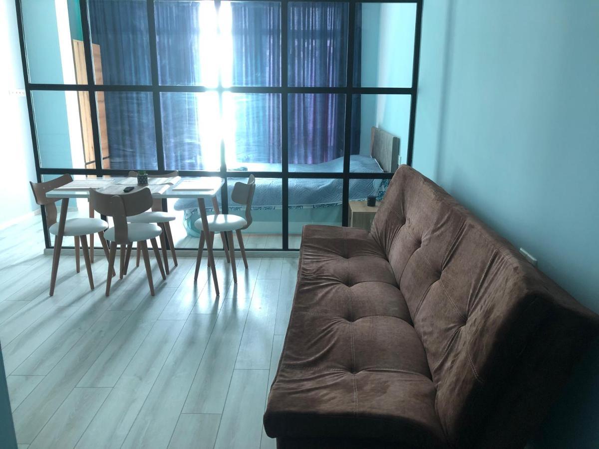 Apartment Merabi Batumi Exterior photo